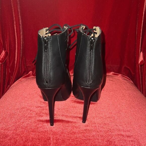 FRH lace up high heels - Picture 3 of 5